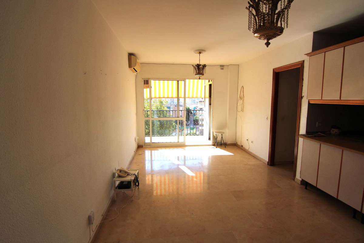 2 Bedroom Top Floor Apartment For Sale Fuengirola, Costa del Sol - HP4414318