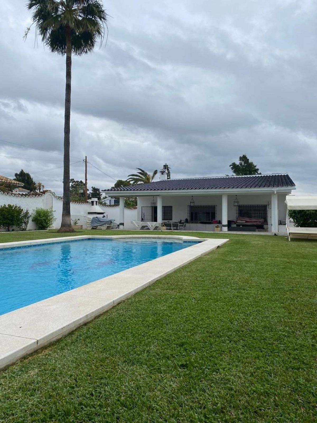 Villa - Chalet en venta en Estepona R4307281