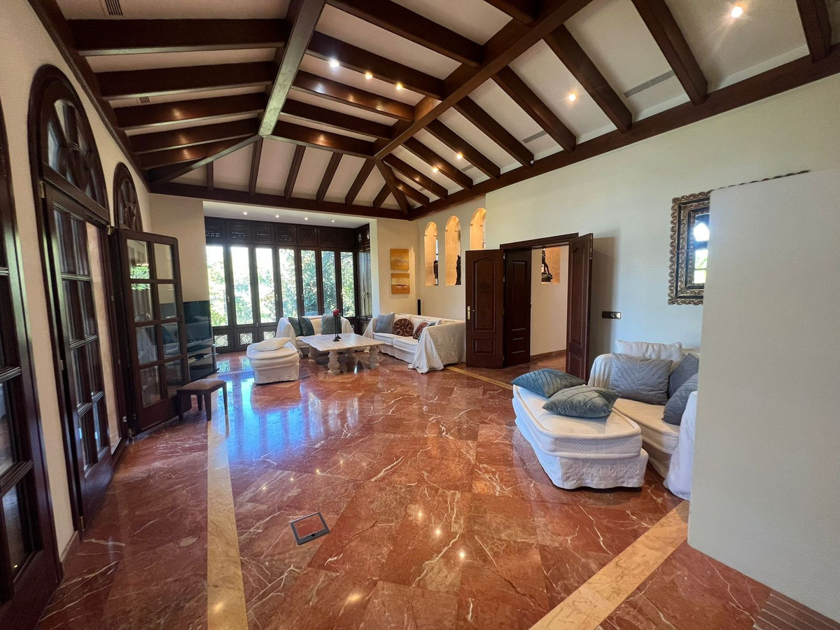 8 Bedroom Detached Villa For Sale La Zagaleta