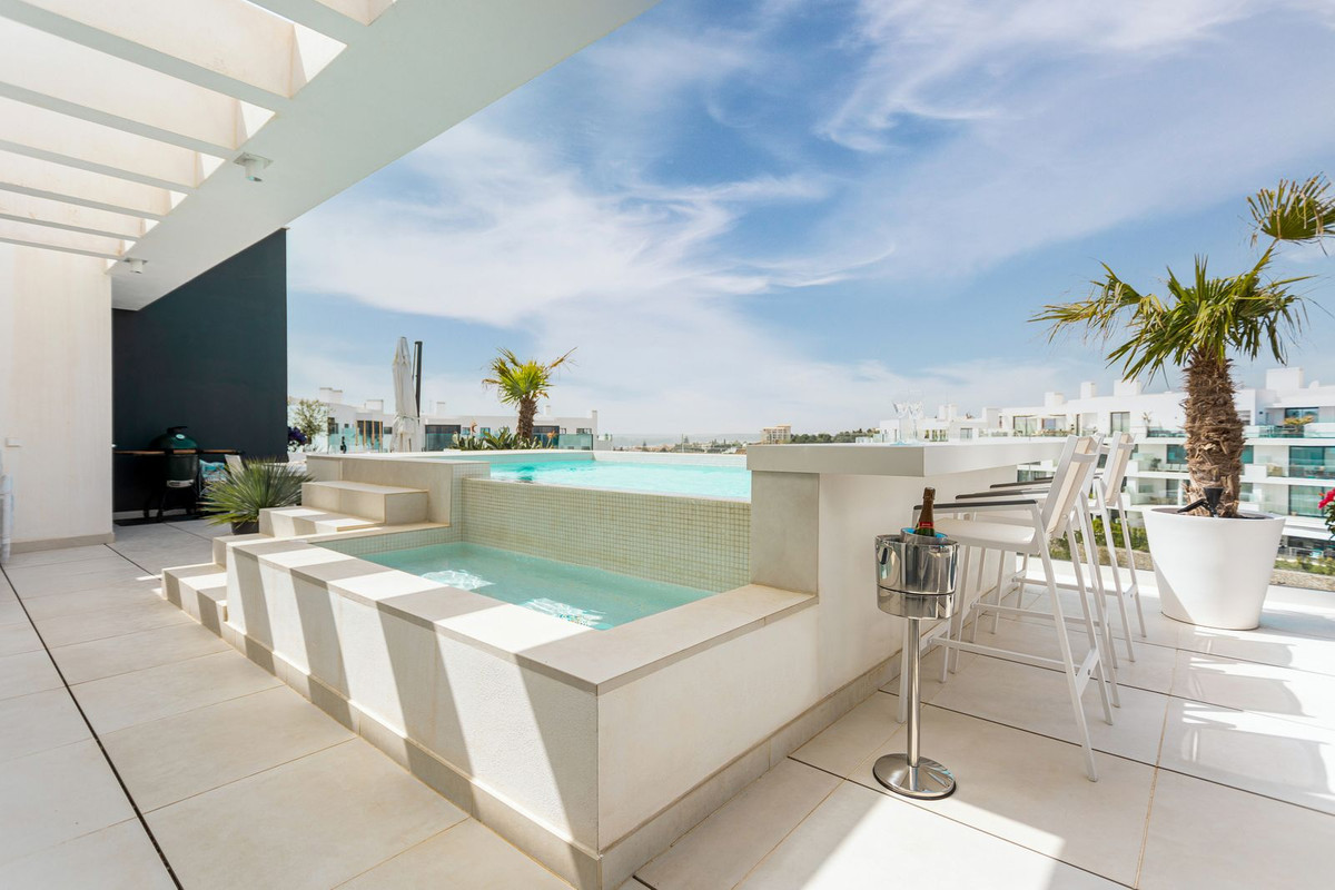 3 Bedroom Penthouse For Sale Fuengirola, Costa del Sol - HP4589038