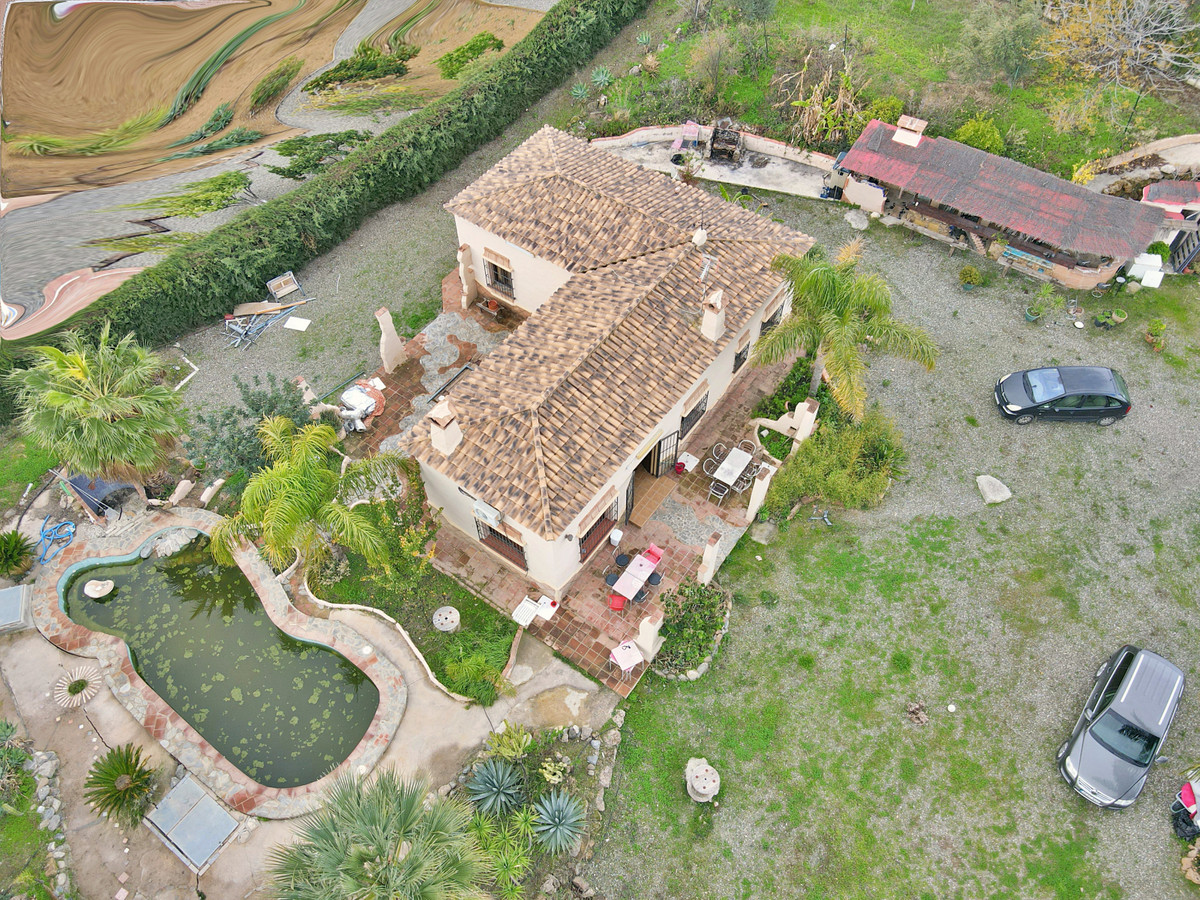 Unique opportunity to purchase this beautiful property 110m2 to reform to your taste and with great , Spain