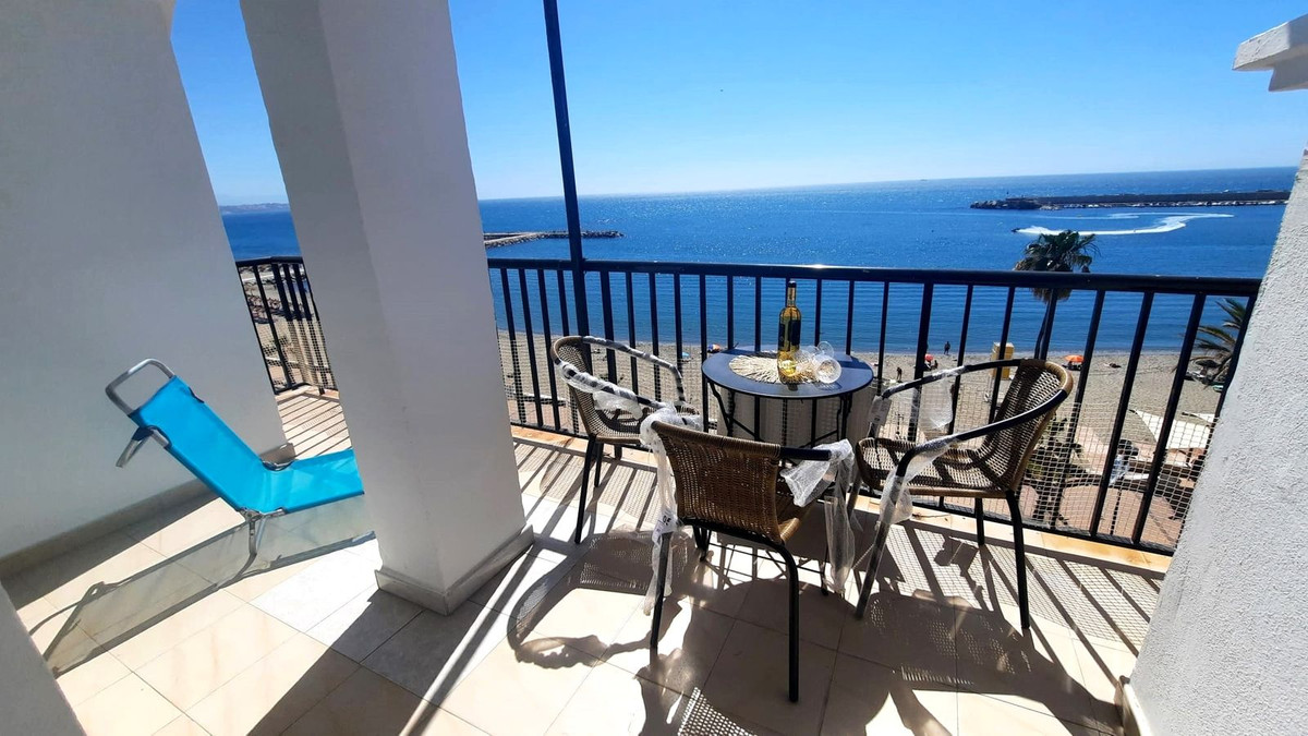 Top floor apartment front line beach in the better area, close to the marina. Offers 3 bedrooms and , Spain