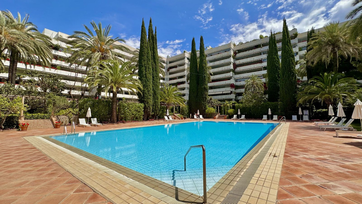 Spacious apartment on the second line of the Paseo Maritimo in Marbella.
Beautiful and very private , Spain