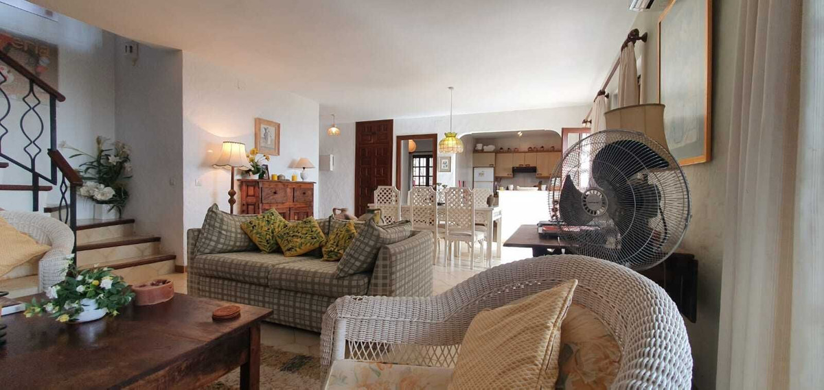 3 bedroom Villa For Sale in Mijas, Málaga - thumb 10