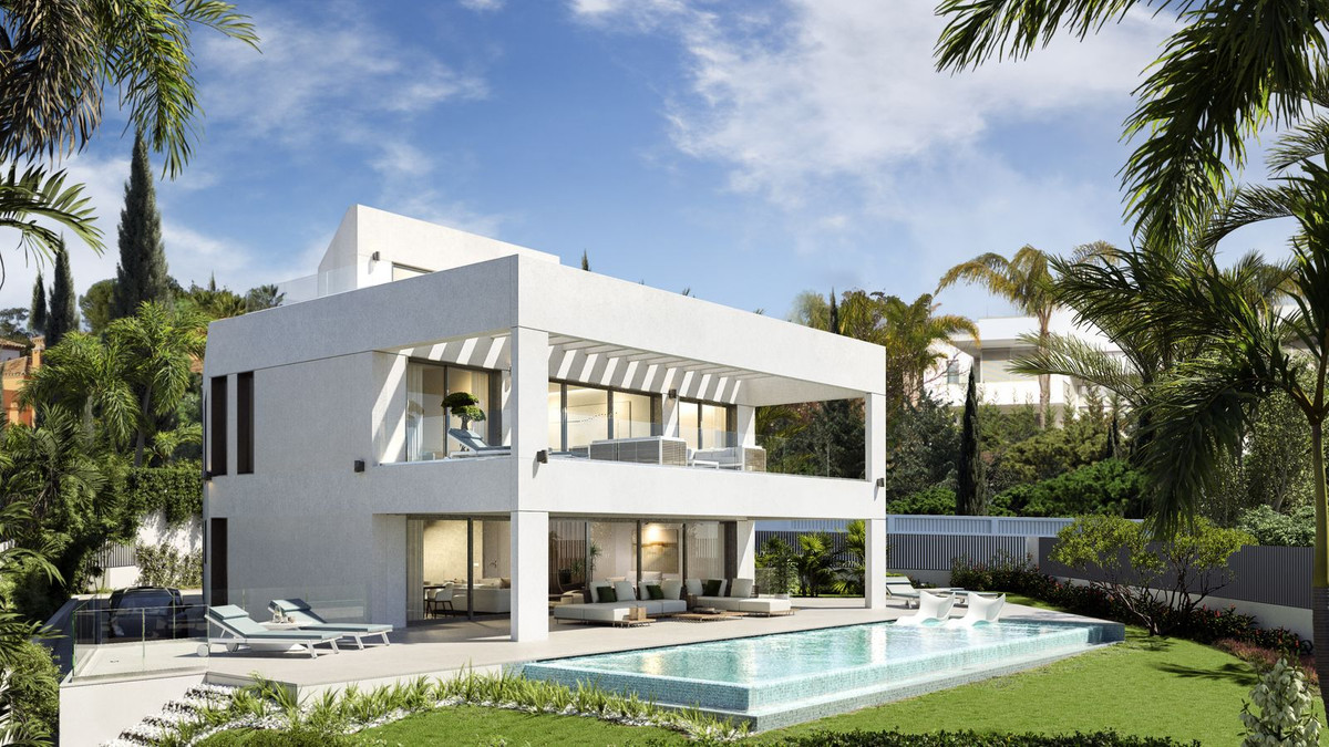 Detached Villa for sale in Guadalmina Baja R4013824