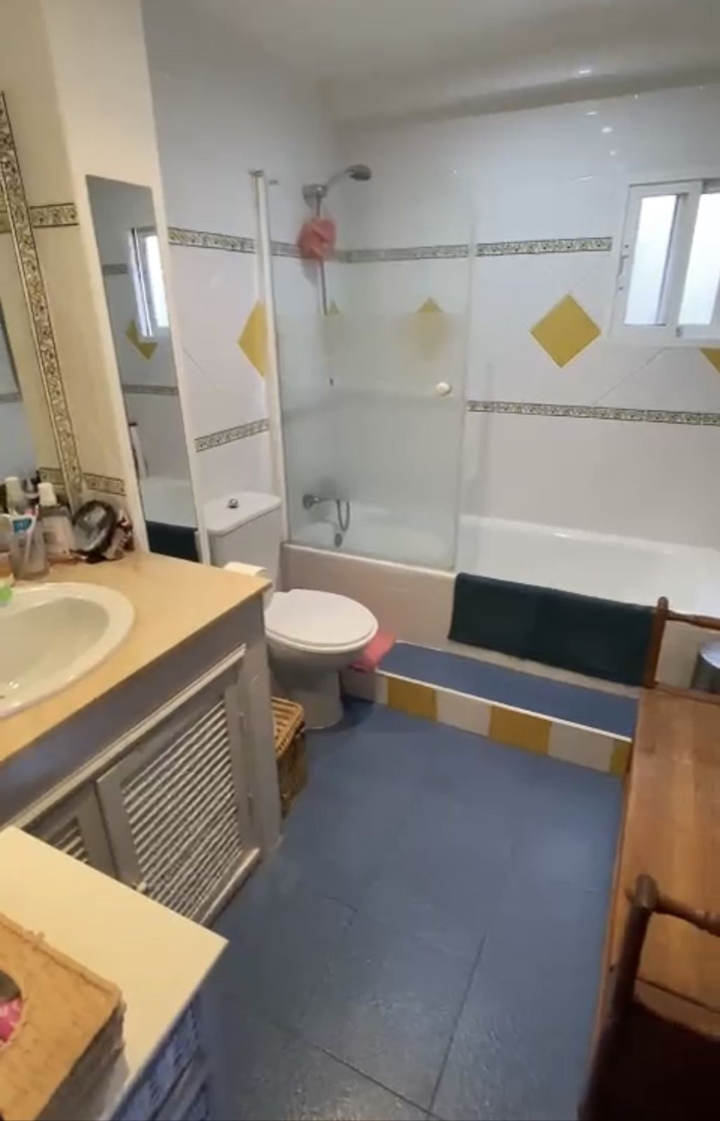 3 Bedrooms - 2 Bathrooms