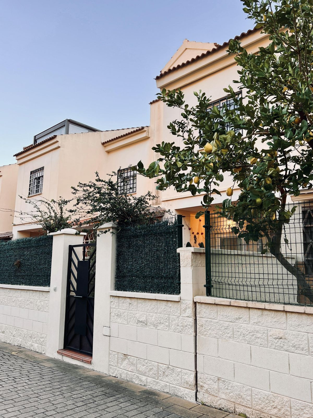 						Maison Jumelée  Mitoyenne
													en vente 
																			 à Arroyo de la Miel
					