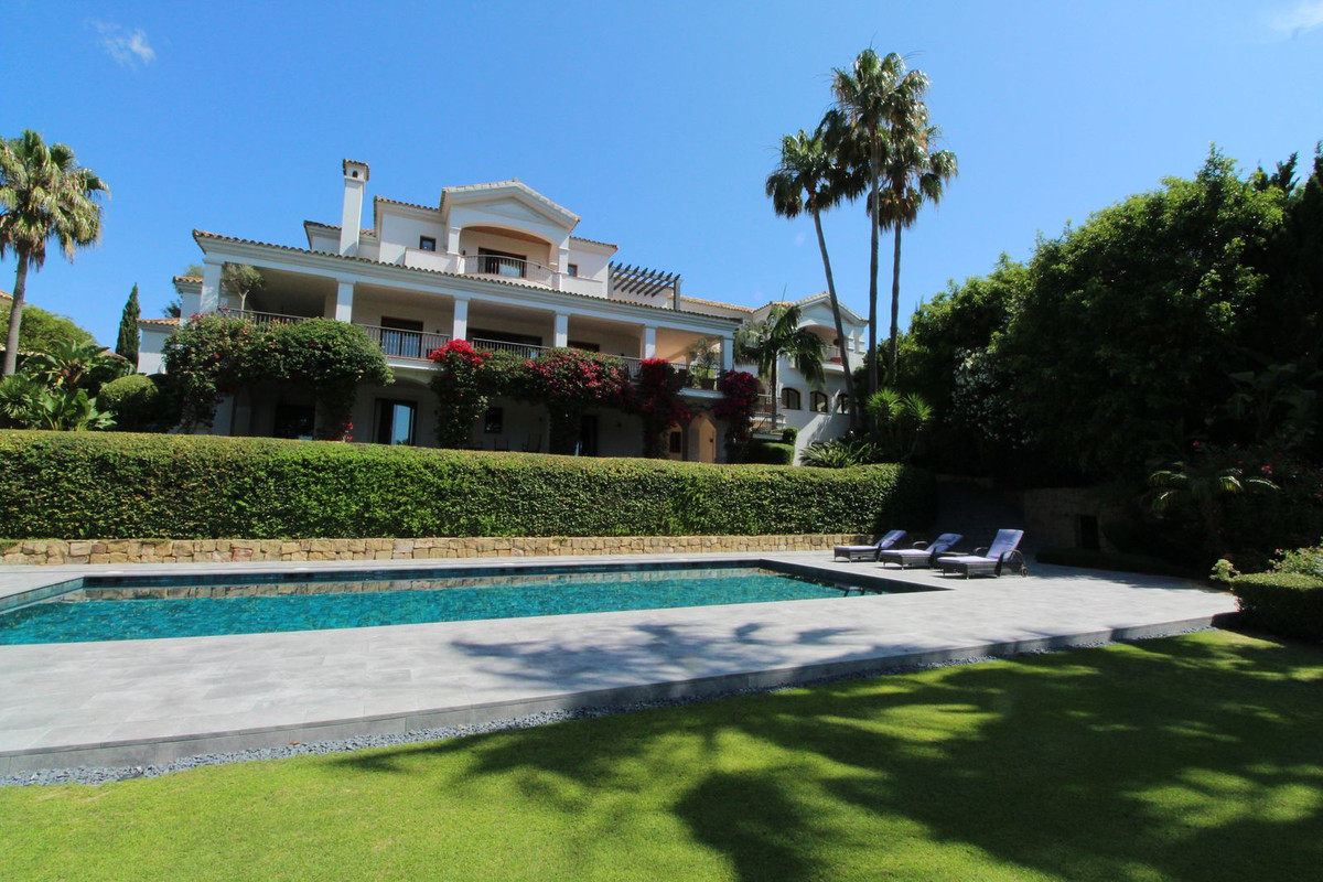 6 Bedroom Detached Villa For Sale Sotogrande Alto, Costa del Sol - HP4332466