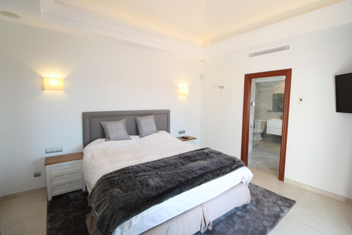 6 Bedroom Detached Villa For Sale Sotogrande Alto