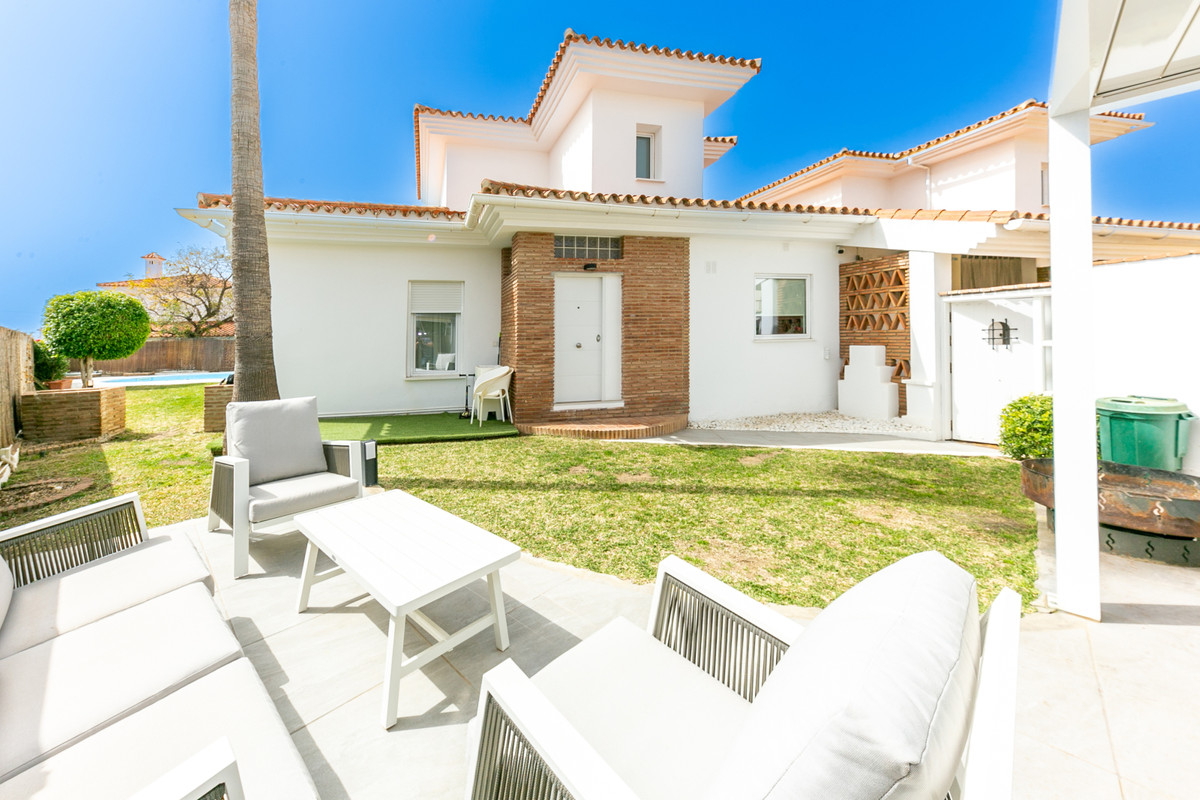 Villa - Chalet en venta en Fuengirola R4710901