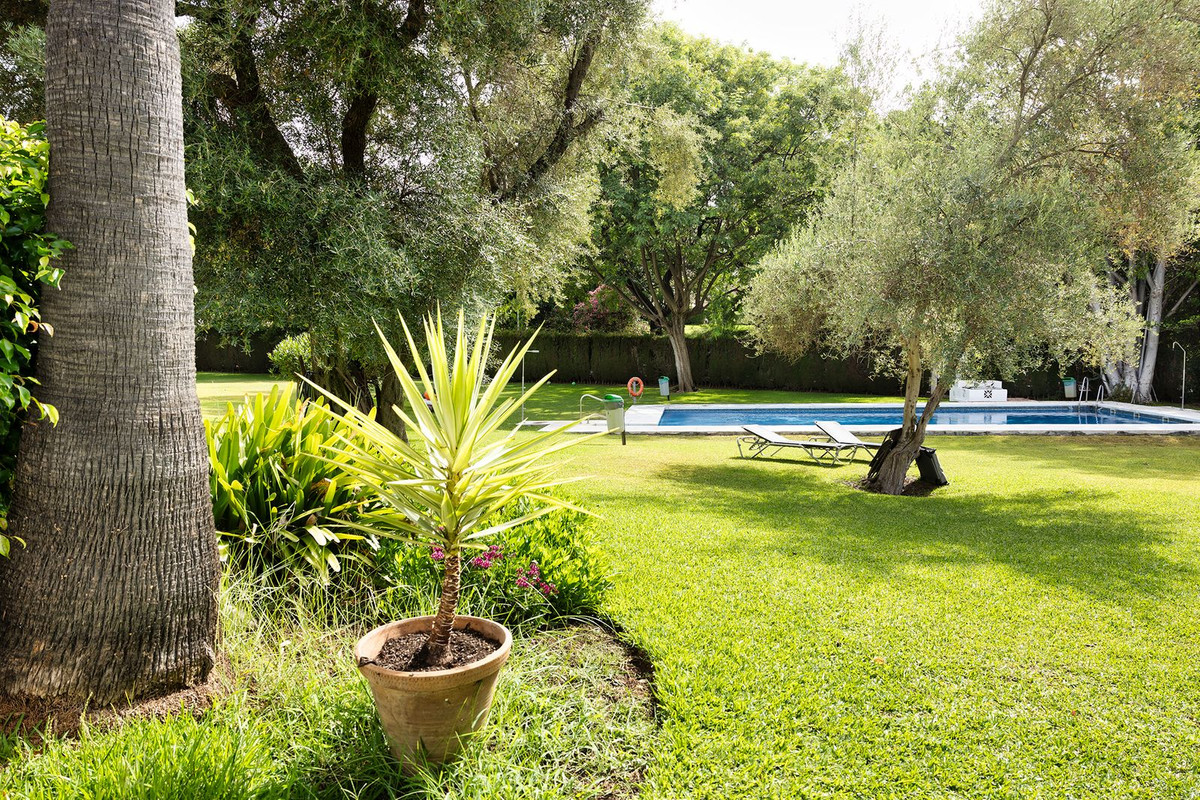 Apartamento Planta Baja en venta en Nueva Andalucía R4399417