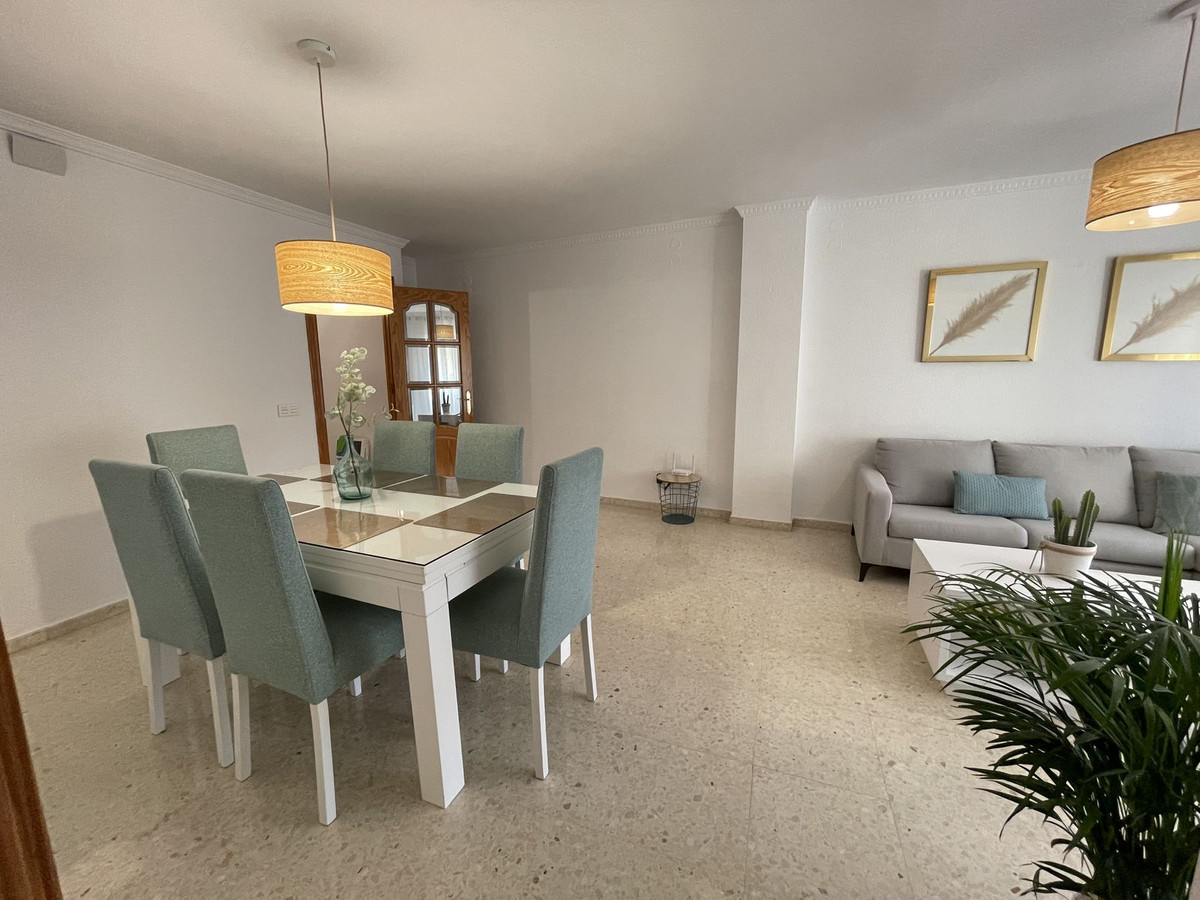3 Bedroom Middle Floor Apartment For Sale Marbella, Costa del Sol - HP4440091
