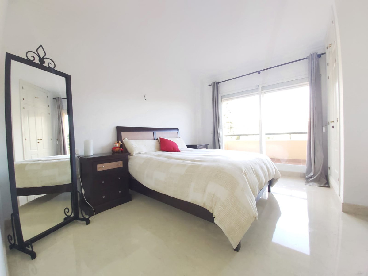 2 Bedroom Apartment for sale Elviria