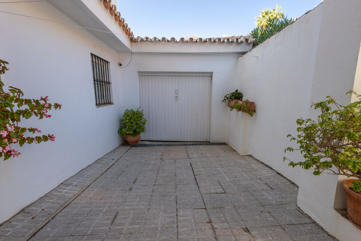 Villa te koop in Nueva Andalucía MFSV1705