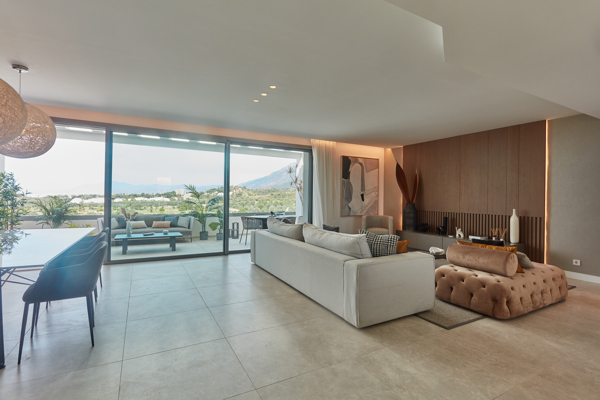 4 bedroom Apartment For Sale in Santa Clara, Málaga