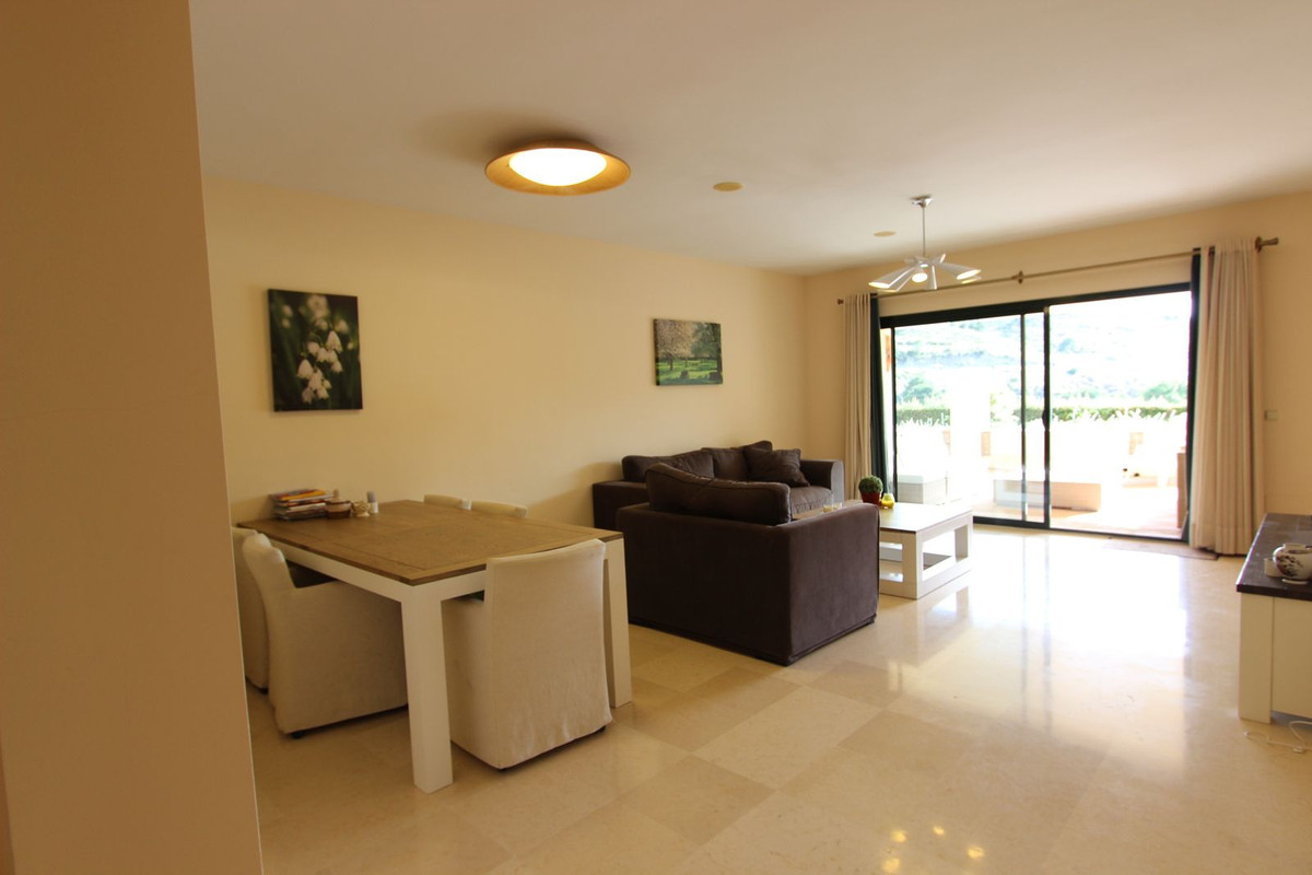 Apartment Ground Floor in Benahavís, Costa del Sol
