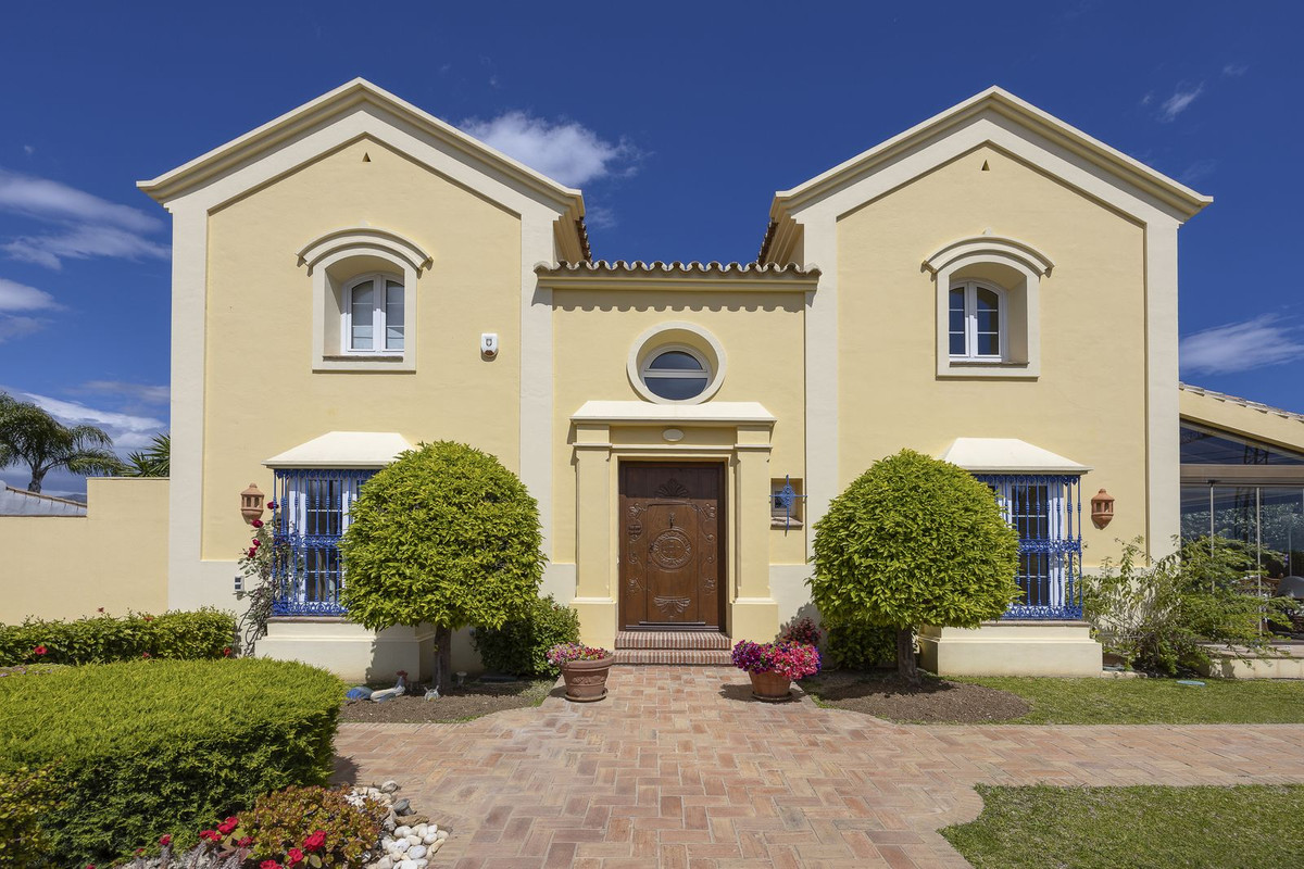 Vrijstaande Villa te koop in San Pedro de Alcántara R4721215