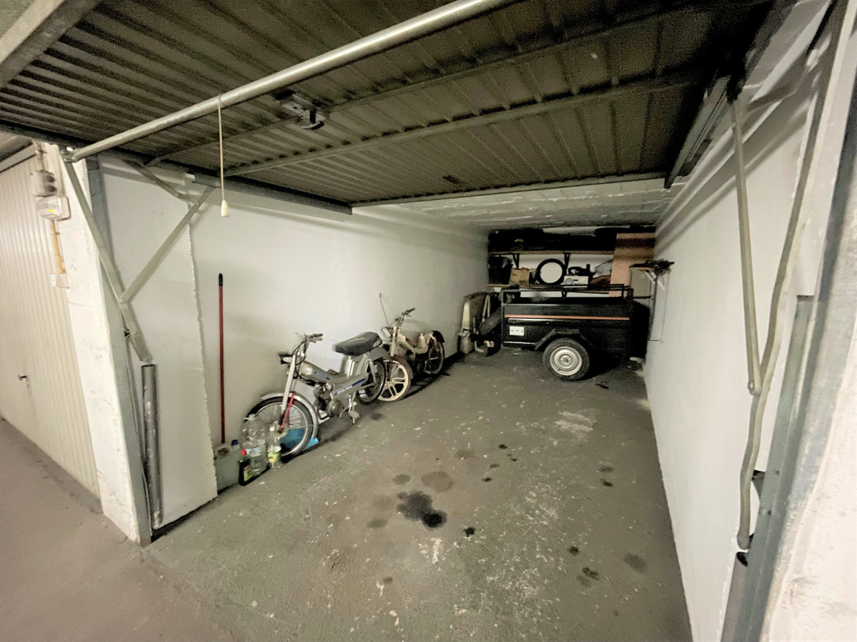 Garage in the center of Coin,
This spacious garage with door is located in the main area of ??Coin.
, Spain
