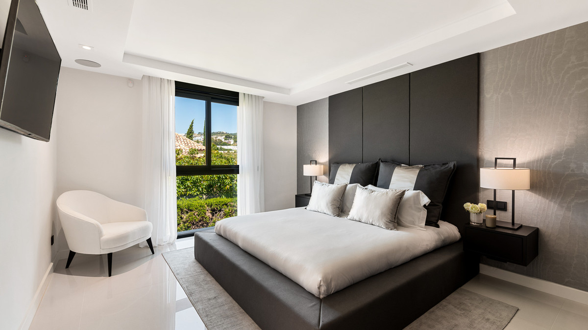 6 Schlafzimmer Freistehende Villa Zu Verkaufen Nueva Andalucía