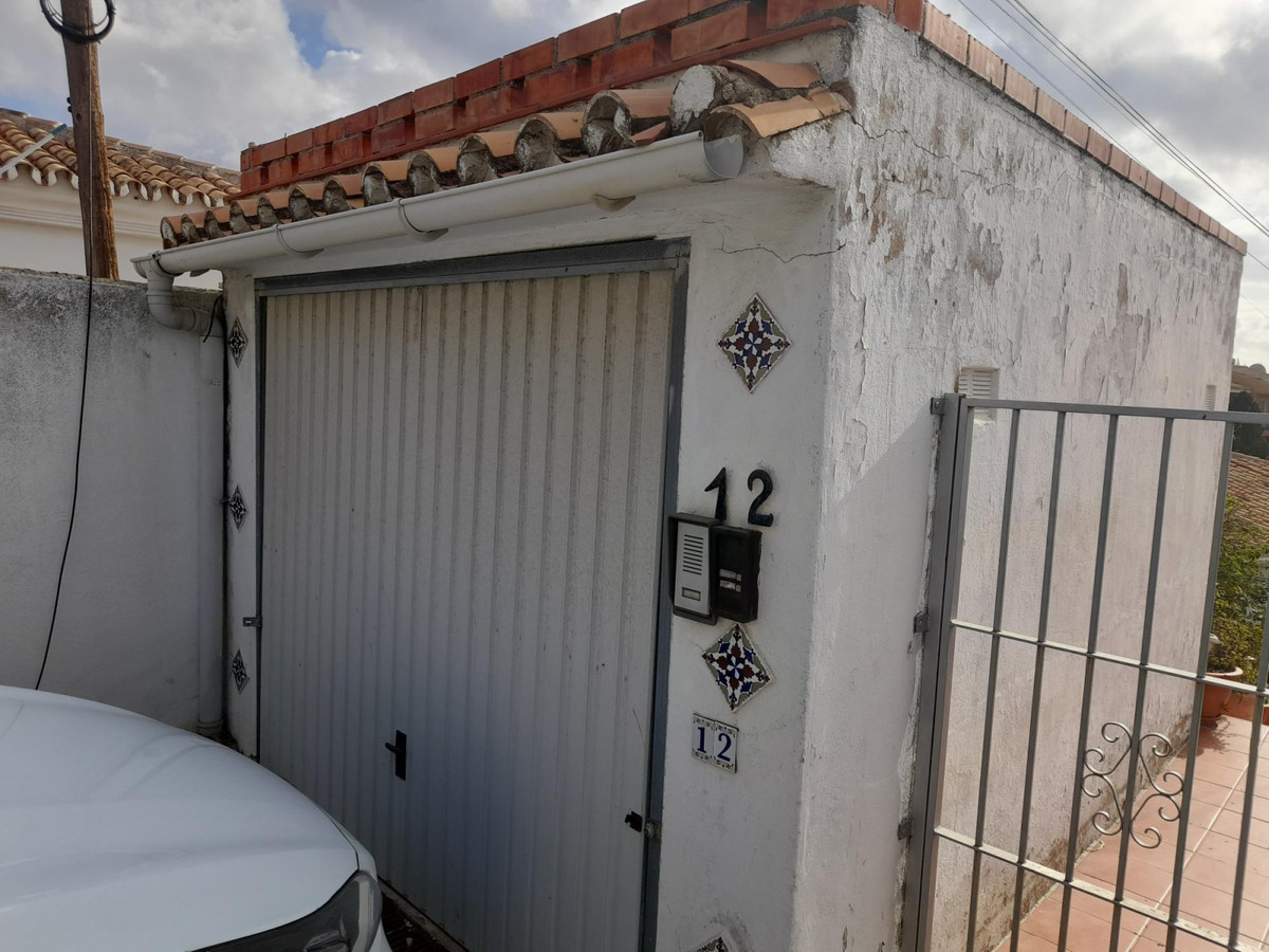 2 bedroom Apartment For Sale in El Faro, Málaga - thumb 23