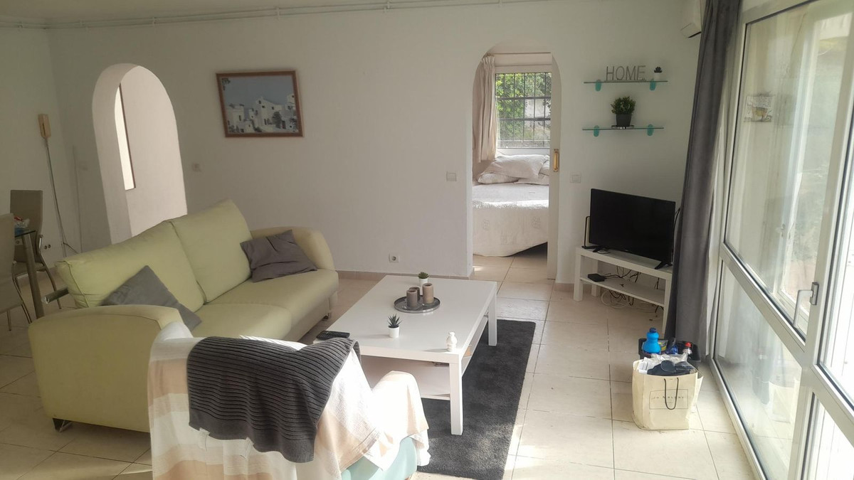 2 bedroom Apartment For Sale in El Faro, Málaga - thumb 3