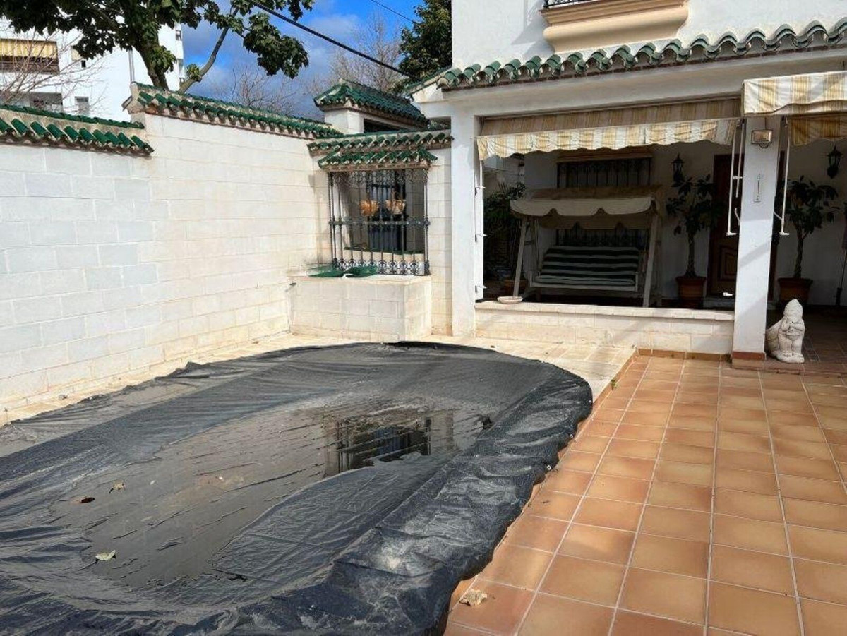 Villa Pareada en La Campana, Costa del Sol
