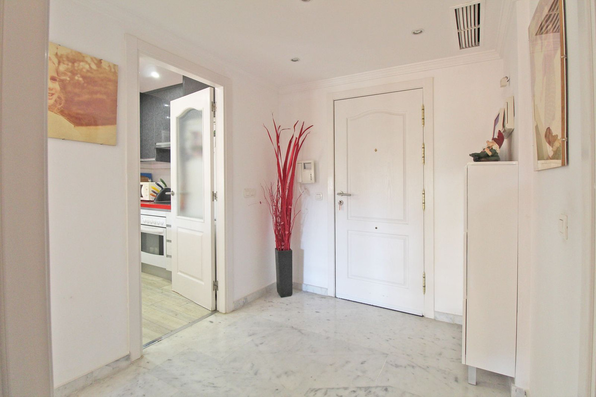 1 bedroom Apartment For Sale in The Golden Mile, Málaga - thumb 15