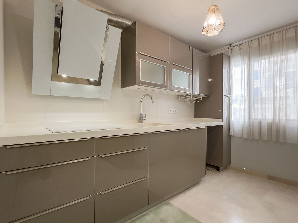 Apartamento con 4 Dormitorios en Venta Fuengirola