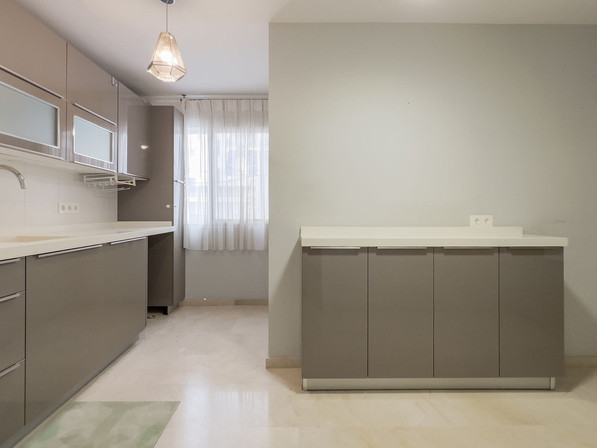 4 Bedroom Ground Floor Apartment For Sale Fuengirola