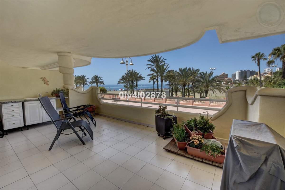 						Apartment  Middle Floor
													for sale 
																			 in Benalmadena Costa
					