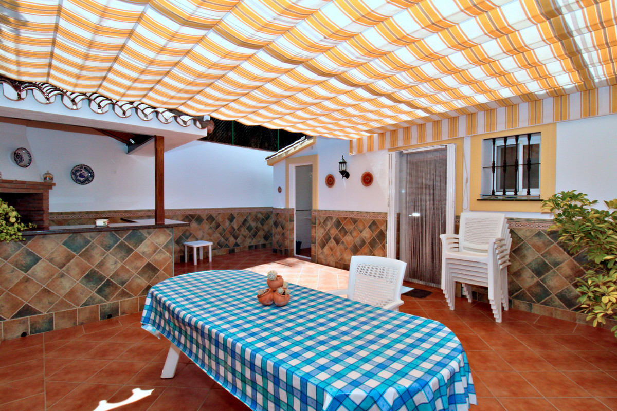 5 bed Property For Sale in La Quinta, Costa del Sol - thumb 10
