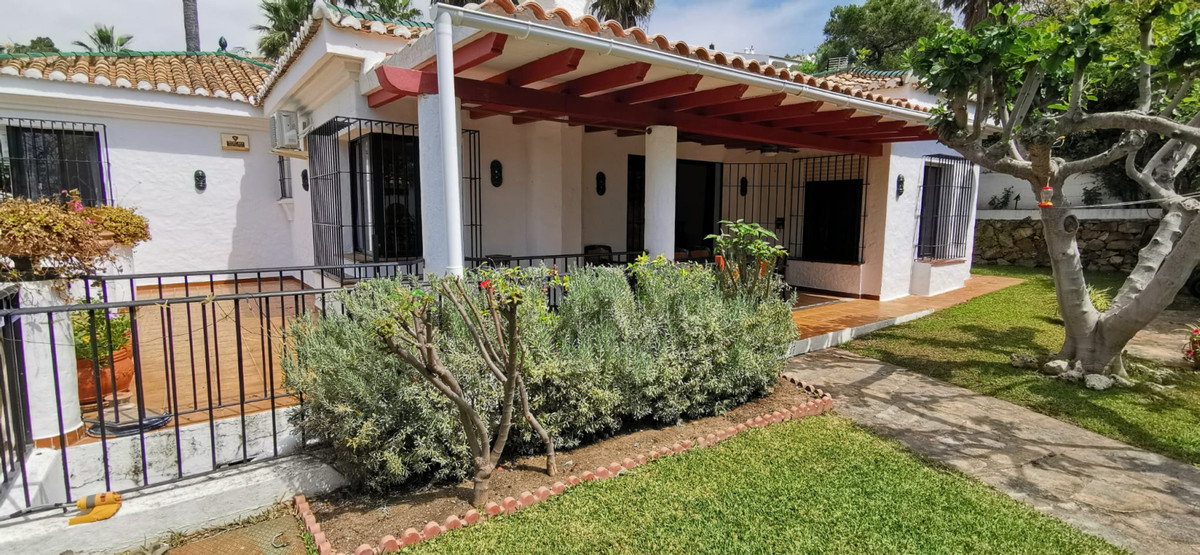 Villa Independiente en Estepona, Costa del Sol
