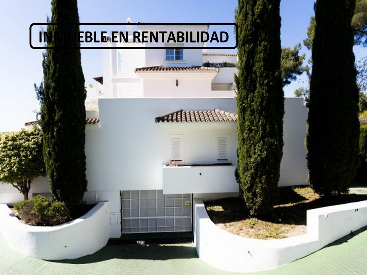 						Apartamento  Planta Media
													en venta 
																			 en Río Real
					