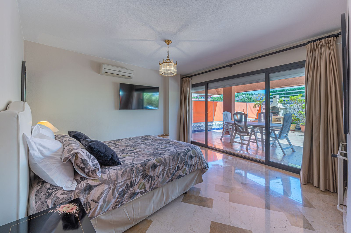 Apartamento con 5 Dormitorios en Venta Marbella
