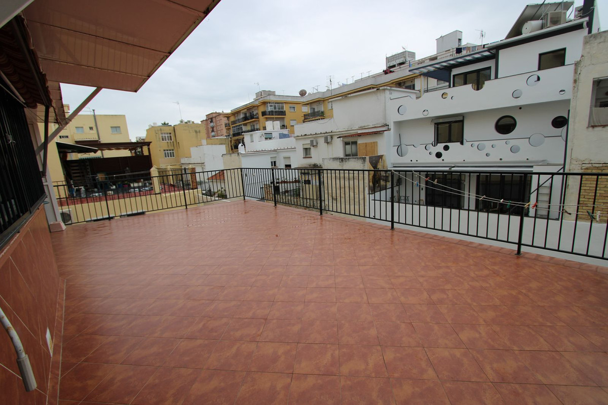 Fuengirola center !! Close to all services!! Three bedrooms apartment for sale with a large living r, Spain