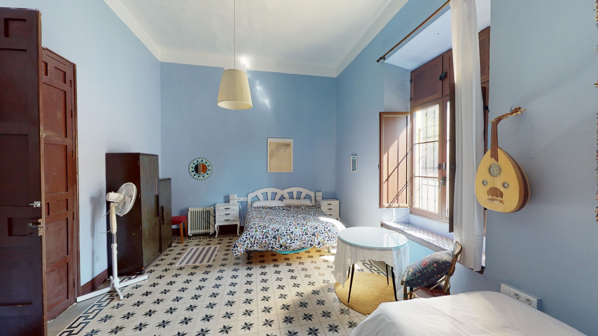 Villa con 7 Dormitorios en Venta Málaga