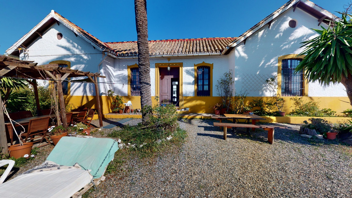 Villa te koop in Málaga R4275244