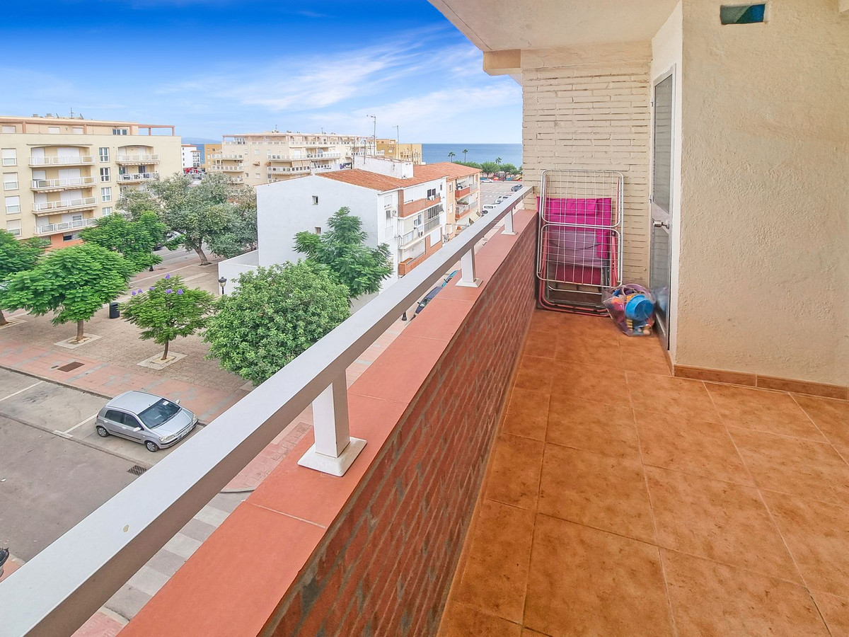 						Apartment  Penthouse
													for sale 
																			 in San Luis de Sabinillas
					