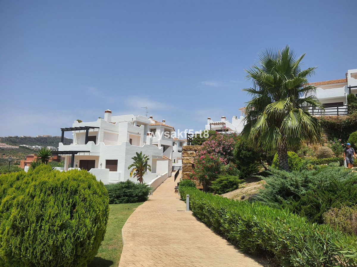 Apartamento Planta Baja en venta en Casares Playa, Costa del Sol