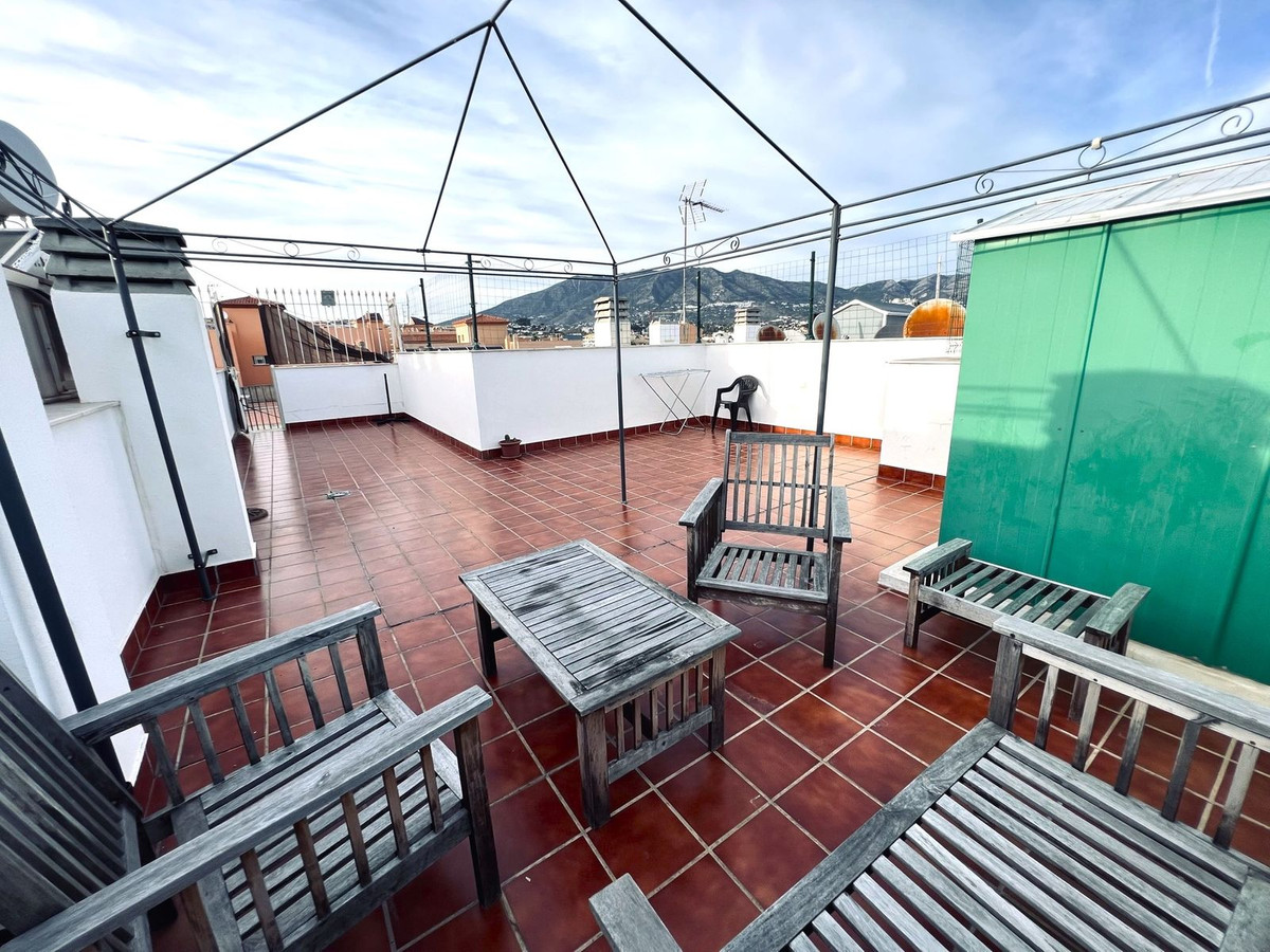2 Bedroom Penthouse For Sale Las Lagunas, Costa del Sol - HP4675357