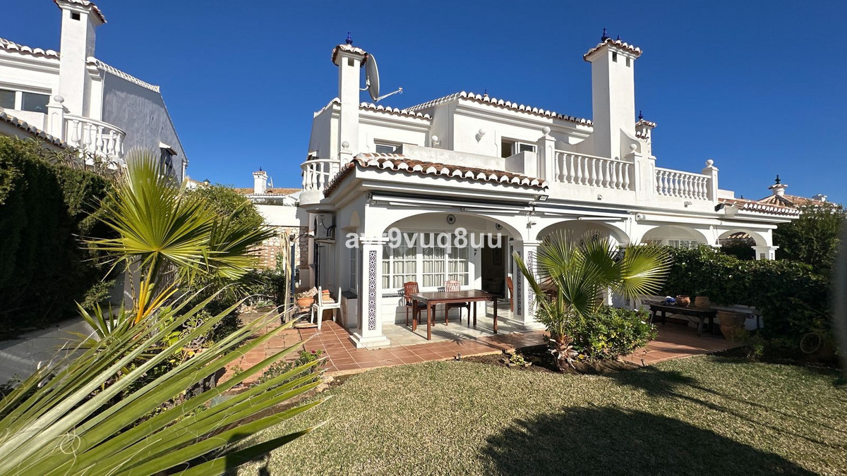 Doppelhaus Stadthaus zu verkaufen in El Chaparral R4630513