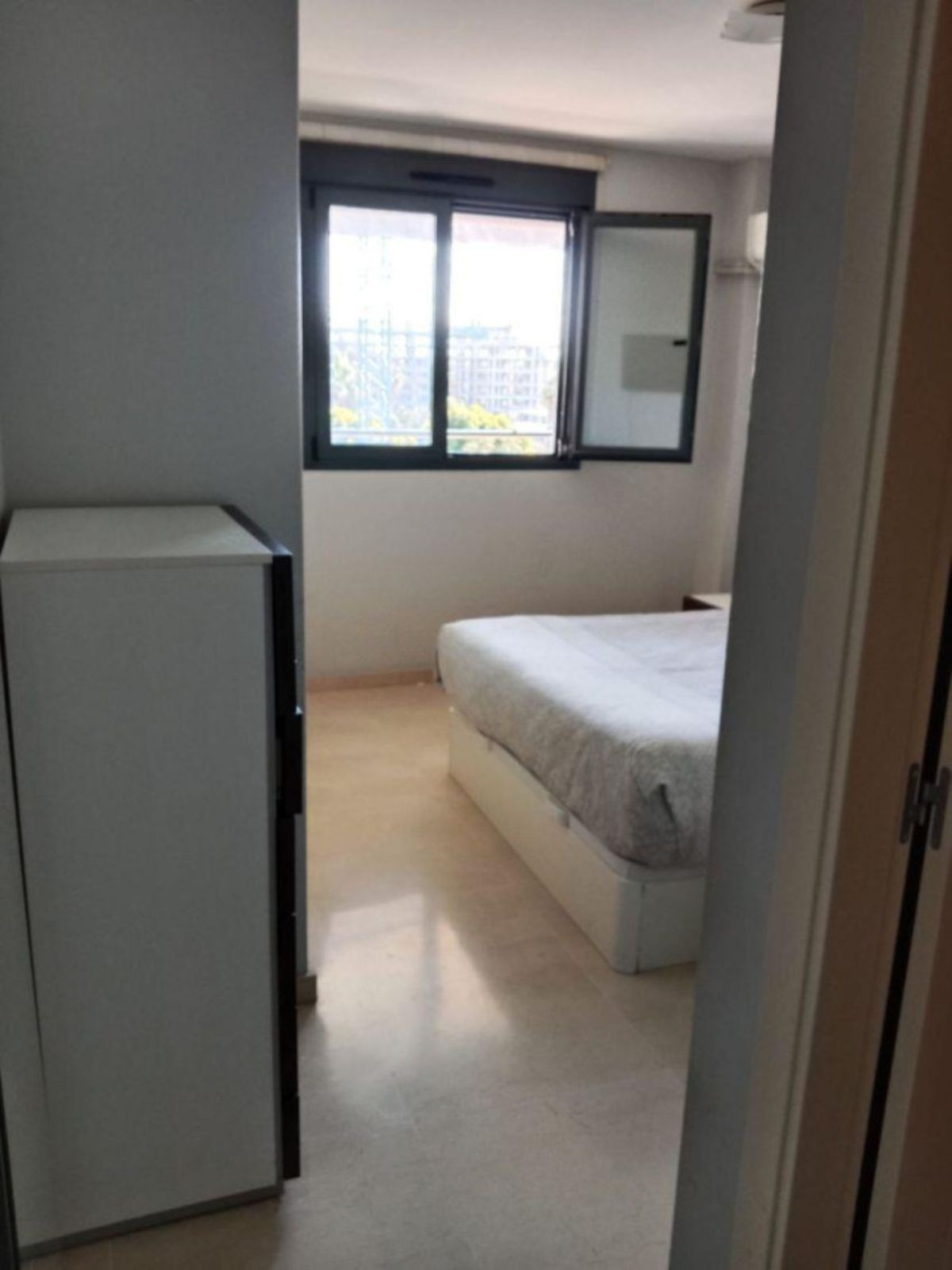 Apartamento con 3 Dormitorios en Venta La Campana