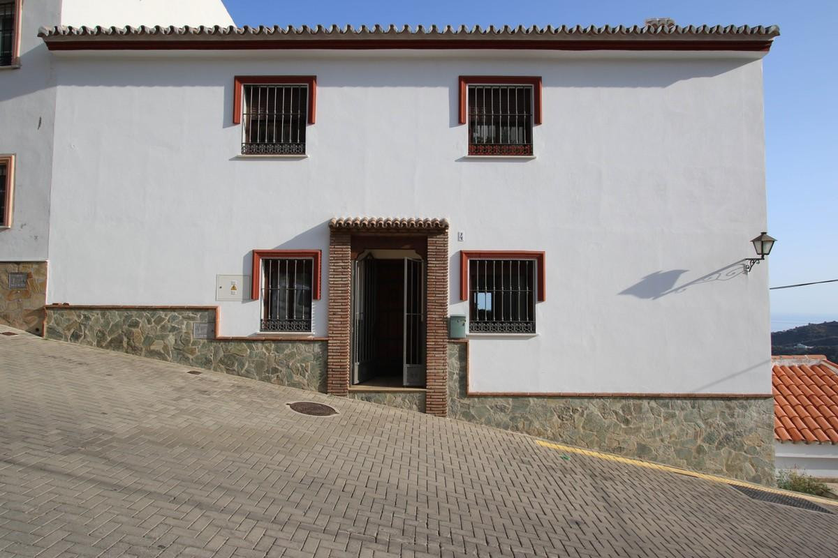 Townhouse Terraced in Ojén, Costa del Sol

