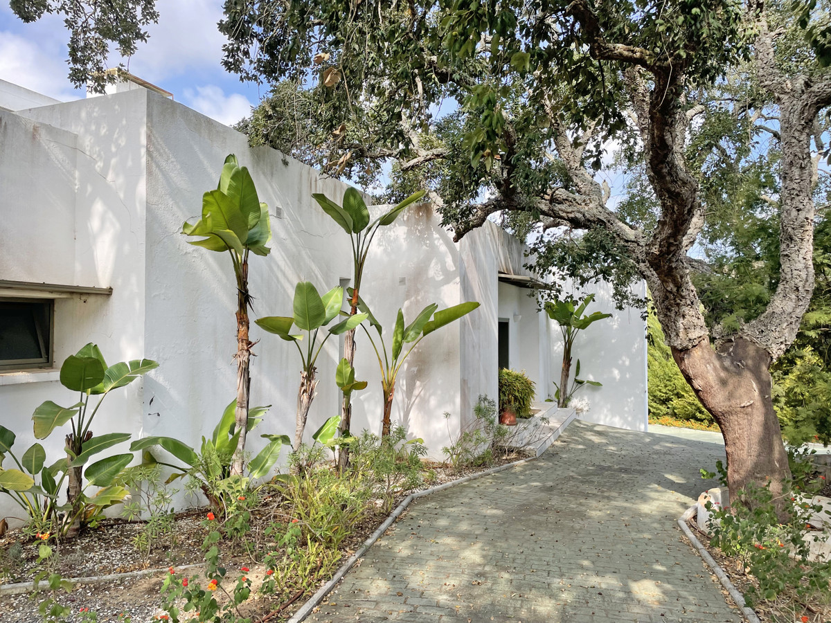 						Villa  Detached
													for sale 
																			 in San Roque Club
					