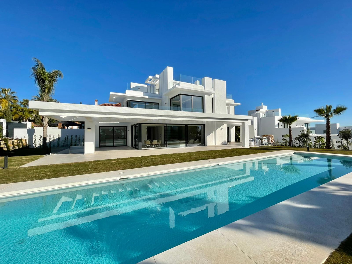 Detached Villa for sale in Los Flamingos R3780049