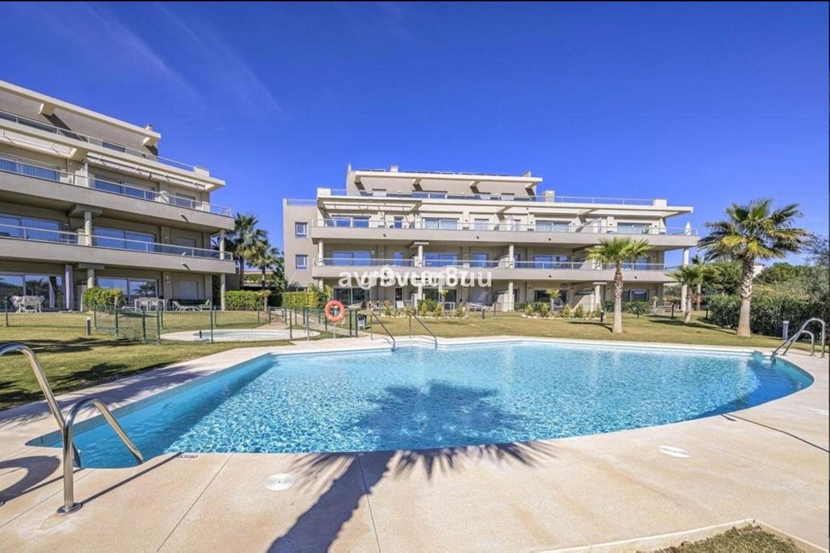 Middle Floor Apartment for sale in La Cala Golf, Costa del Sol