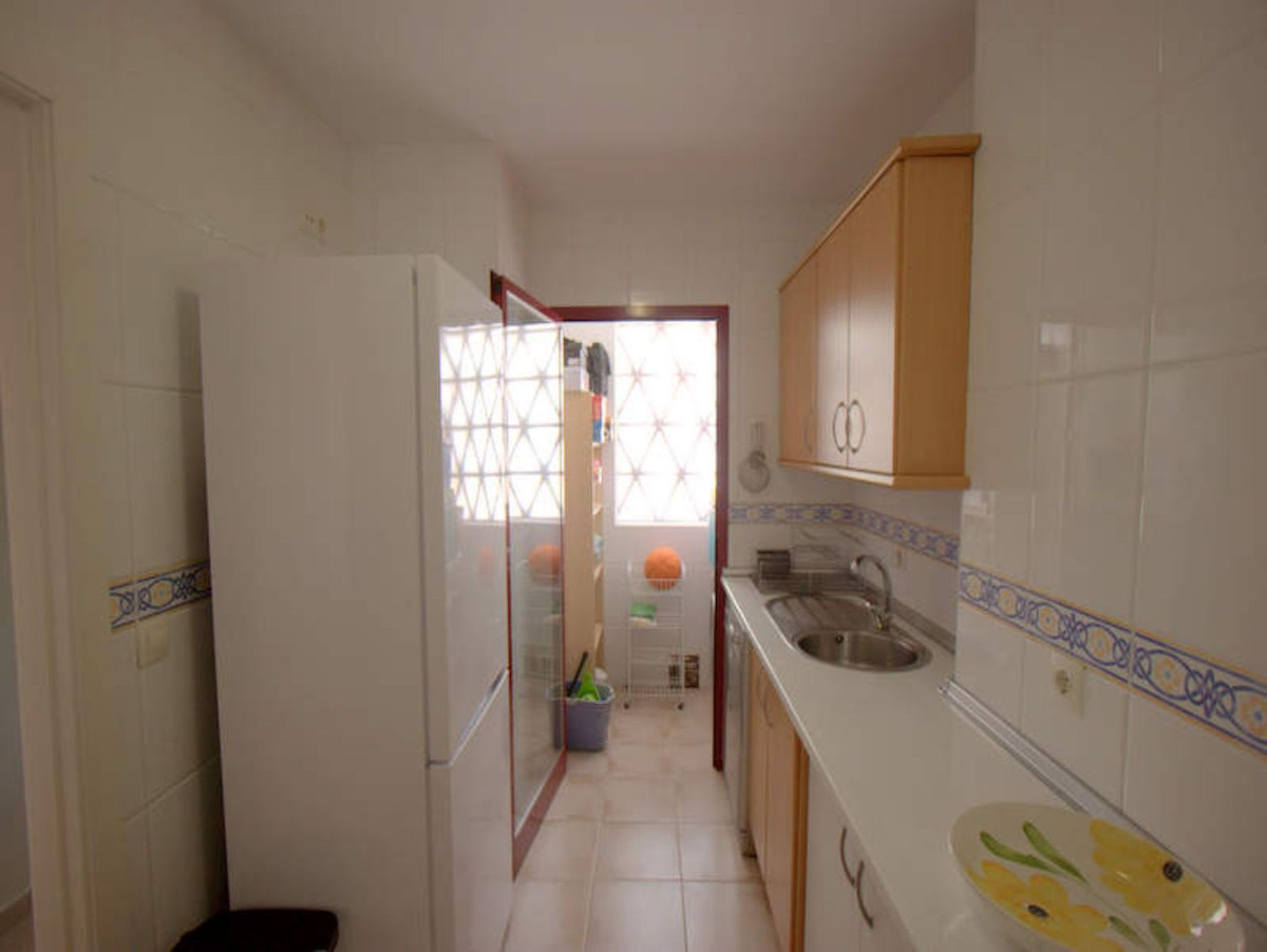 Appartement te koop in Casares R4452880