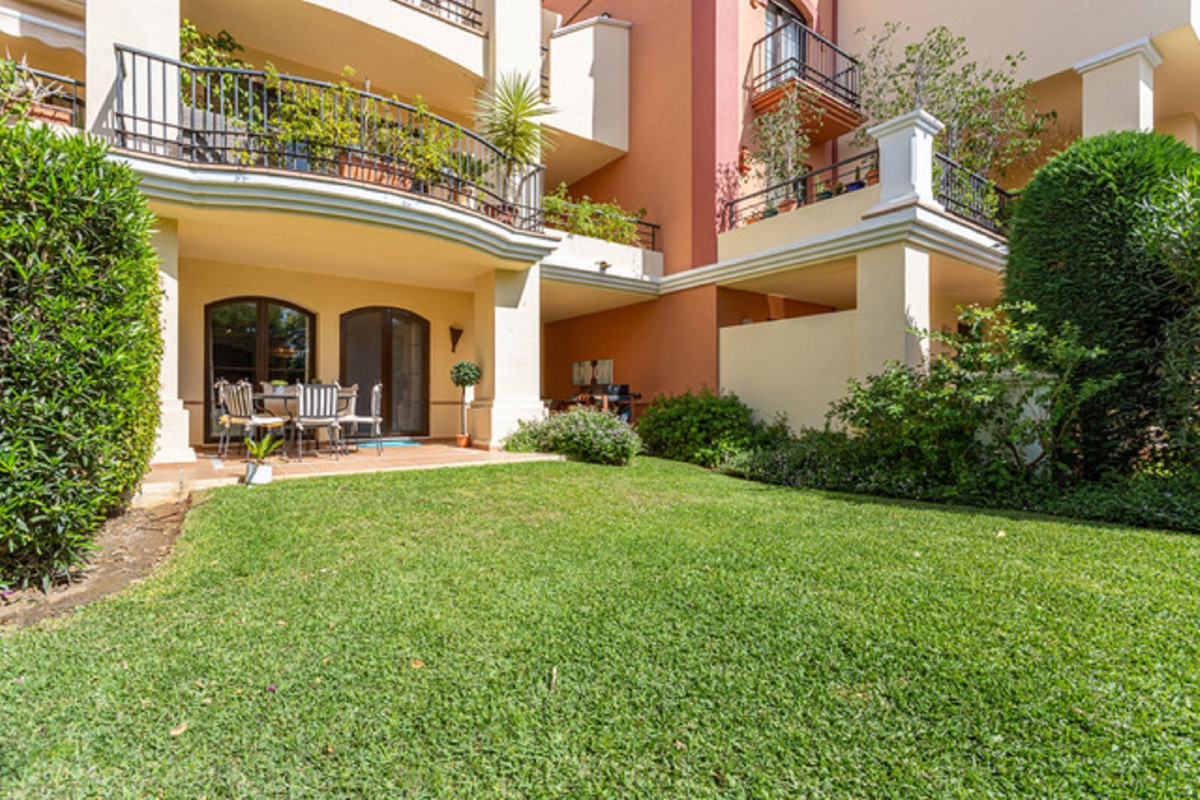Апартамент нижний этаж для продажи в Los Arqueros, Costa del Sol