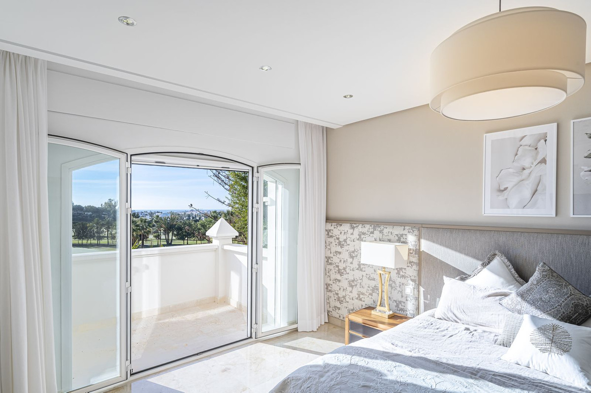 7 Bedroom Detached Villa For Sale Nueva Andalucía