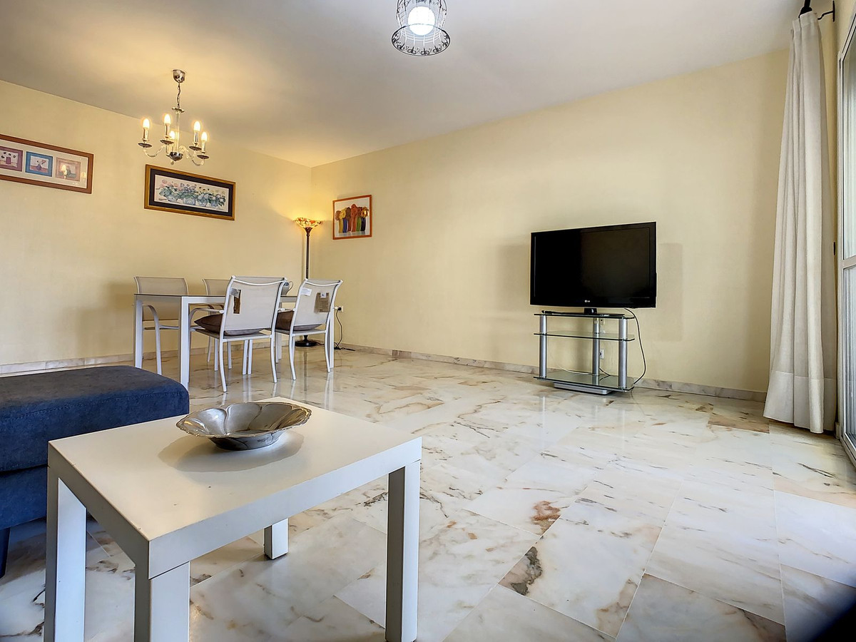 3 Bedroom Middle Floor Apartment For Sale Torrequebrada, Costa del Sol - HP4420579